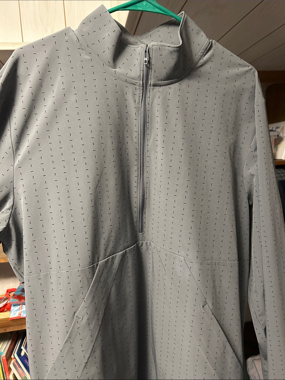 Men’s Quarter-Zip Pullover Golf Jacket Light Gray Tee pattern